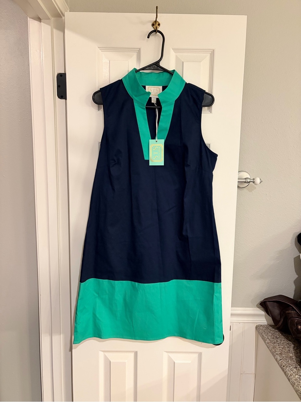 Sail to Sable NWT Large Navy Kelly Green Colorblock Dress $198